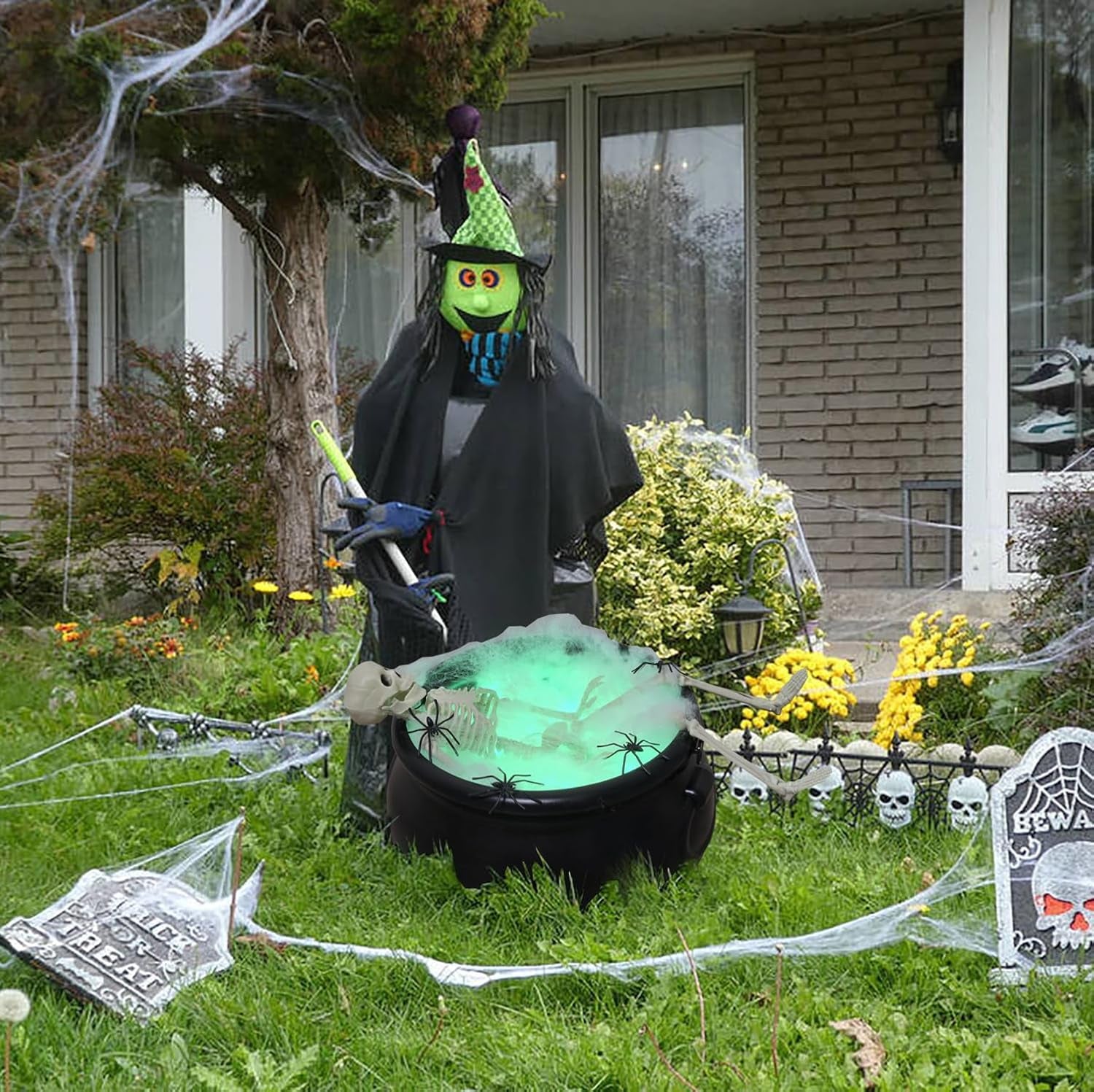 Indoor & Outdoor Halloween Decorations, Witches Cauldron Set with Skeleton - Wei